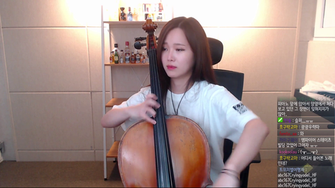 She cried in honor of Ennio Morricone (Love Affair - Main Theme )