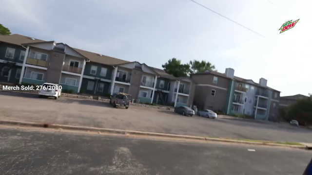 Mizkif Pulls A Ford Truck F-240 (POV)