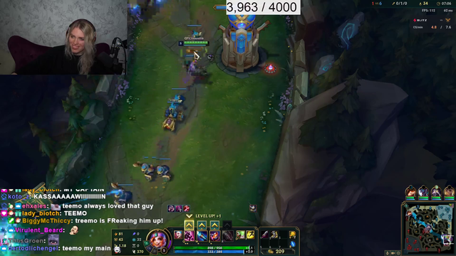 QT gets baited by her mod