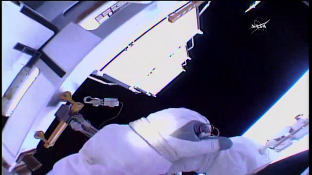 Nasa loses a wire tie