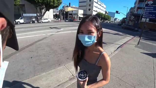 jakenbakeLIVE - Water reveals a bedroom secret she does for Jake