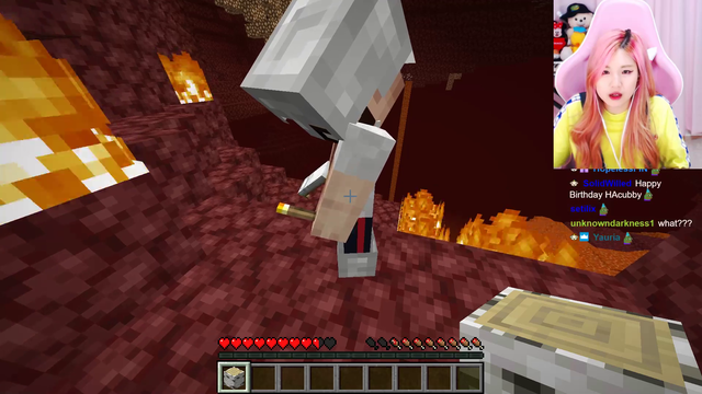 Korean streamer Hachubby sleeps in the Nether in Minecraft