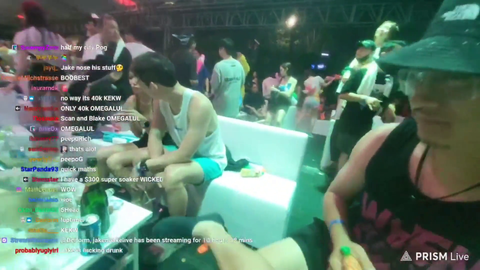 Jakenbake finds Summit1G in a festival
