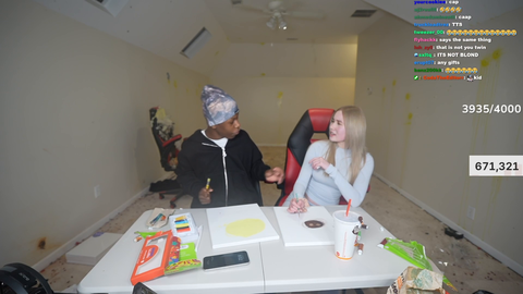 Lil Tay (age 17) leaks that footballer Karim Benzema (age 37) is in her DMS