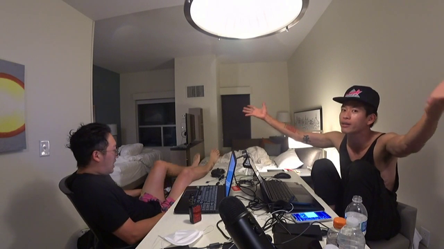 Joey is upset that Greek is generalizing all IRL streamers