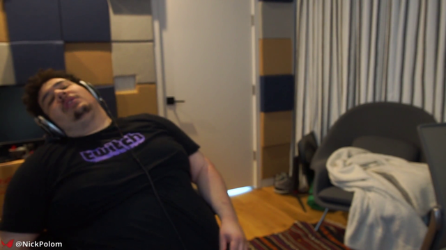Greek dies during drunk stream