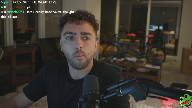 "It's time to go full demon time" - Mizkif goes live and addresses the thrown allegations