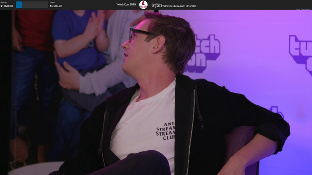 Blink 182 interrupts Twitch's stream