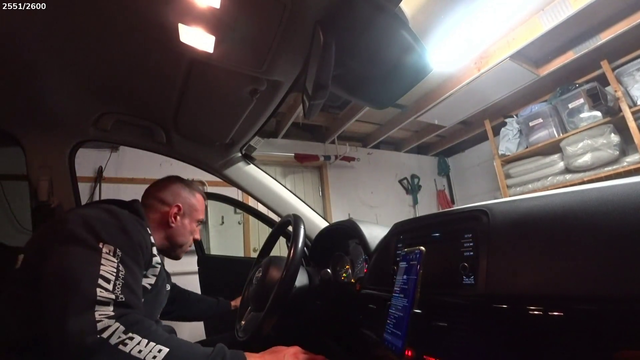 Knut malds at his mod PepeLaugh