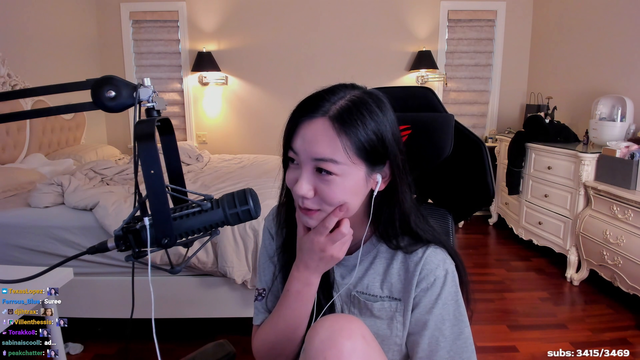The DMs Fanfan received after the Streamer Awards