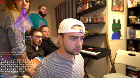 Mizkif sings about Pokimane