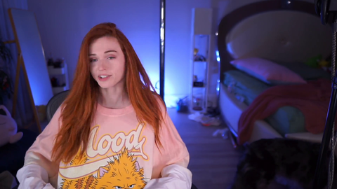 Amouranth realizing her new found freedom =)