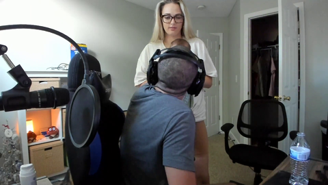 Erobb's daughter smiles for him