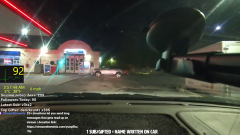 streamer drove away with his phone on the car