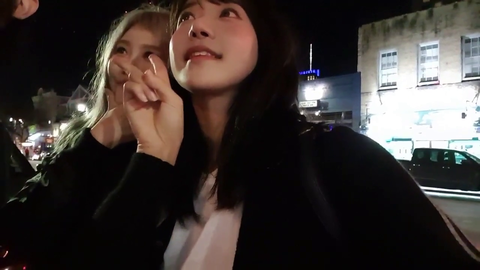 Jinny denies hug with her mod