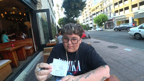 Andy Milonakis Gives $100 Tip on a $4 Bill (Wholesome)