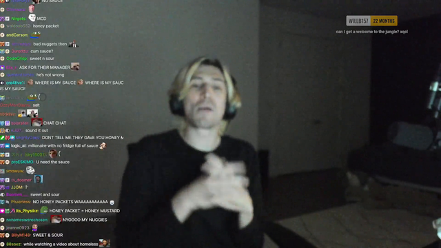 xQc rages at Mcdonalds