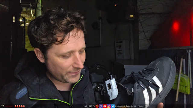 Rob eats an Australian delicacy