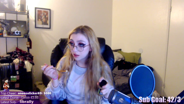 Minx tries the cinnamon challenge (this is why you shouldn't do it)