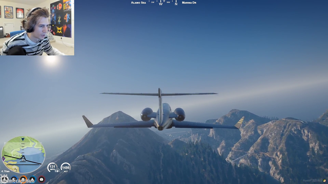 xQc almost kills everyone in-plane with air stunt