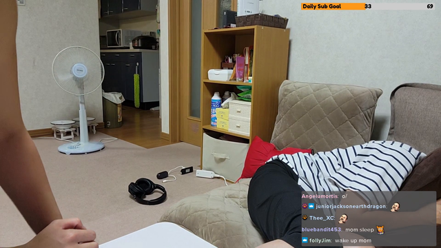 Meowko pranks her mom