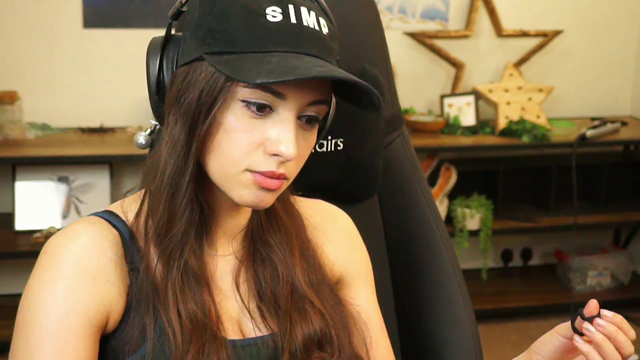 Sweet_Anita busting a Coomer in chat