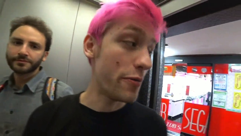 Sodapoppin checks the bitrate