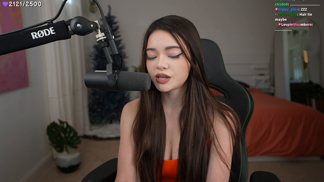 Streamer complains about being gifted thousands of viewers right away