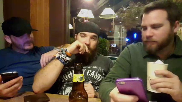 Lord_Kirk takes off shirt in restaurant