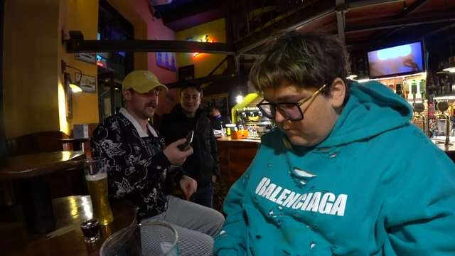 Italian Networking Security guy shuts down stream with a wave (Rich ft. Andy)