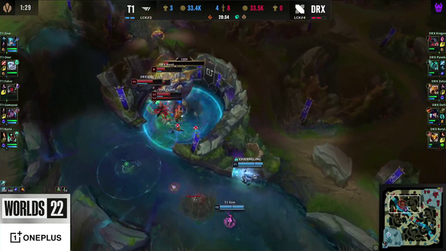 Gumayusi steals another Baron to save the day