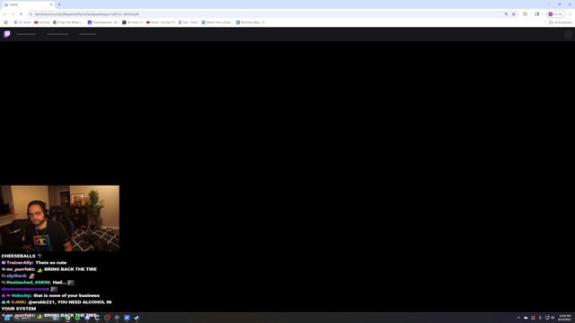 Erobb tries to invite Emiru to play Splitgate 2