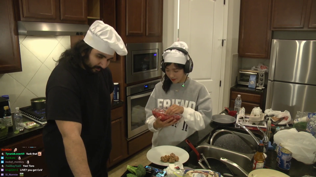 Jinny explains eating live octopus to Esfand