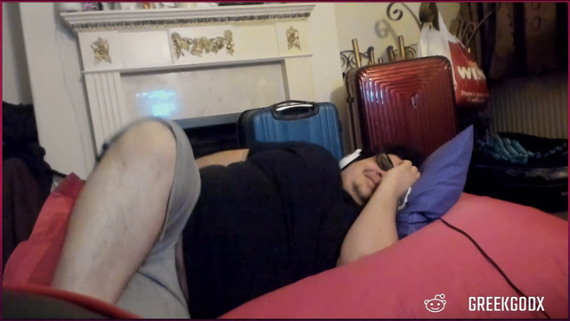 Greek fingers himself during stream