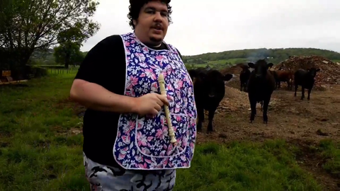 Don't move a muscle monkaS