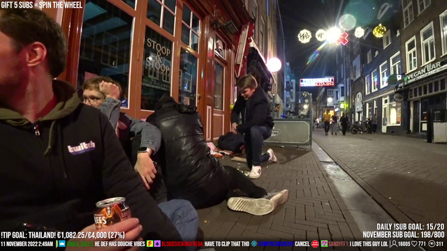 Box Cutter Pulled on IRL Streamer Amsterdam