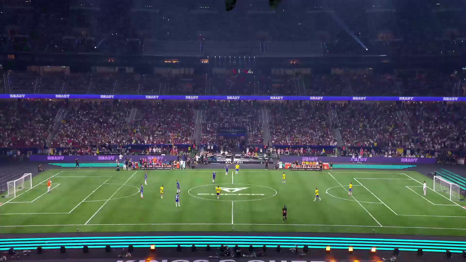 Tightrope walker drops the ball to start the kings league finals