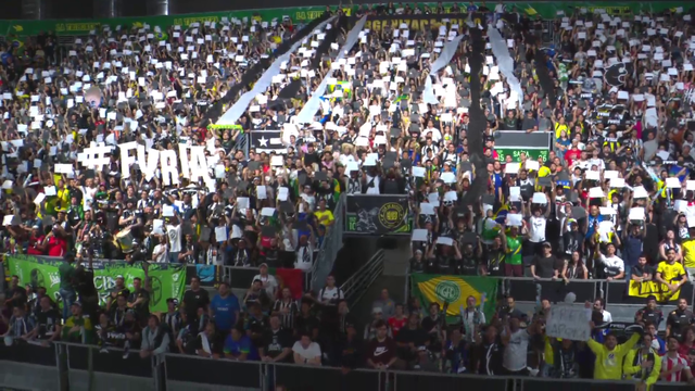Insane Brazilian crowd in the CS:GO major