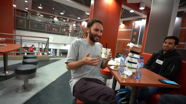 Reckful challenges Tyler1 to eating challenge!