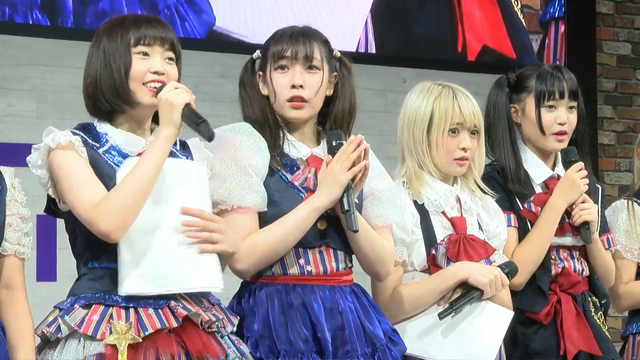 Tokyo Game Show Performer's Skirt Falls Off