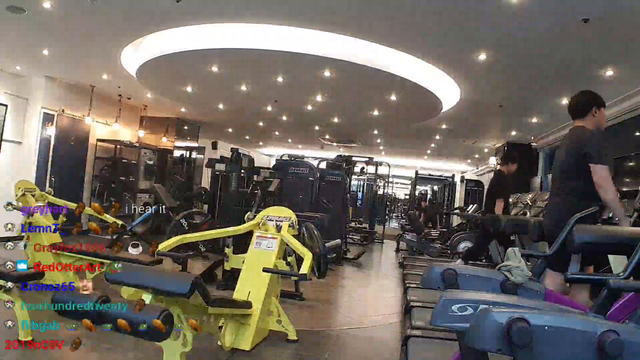 Hachubby does the Coffin dance at the gym