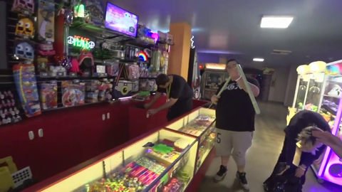 Greek attacks rival gang leader AGANE!