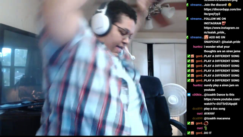 Amouranth has competition