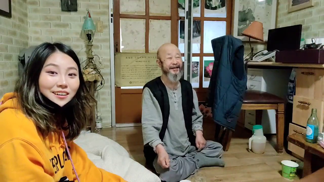 Cook and Yuggie meet Kkona Monk