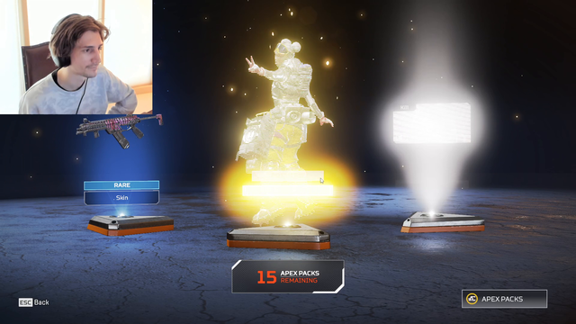 xQc gets an heirloom within 30 minutes of opening packs