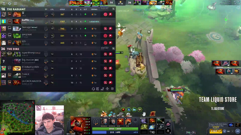 Dota streamer decides to unmute teammate