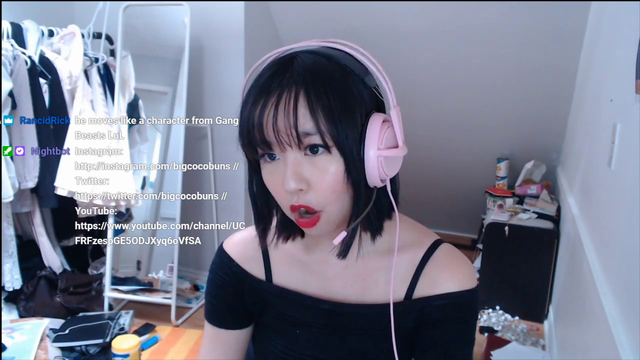 Small streamer prevents suicide the zoomer way
