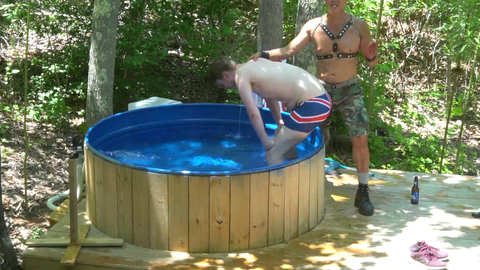 Van celebrating an early 4th of July, by getting revenge on the British