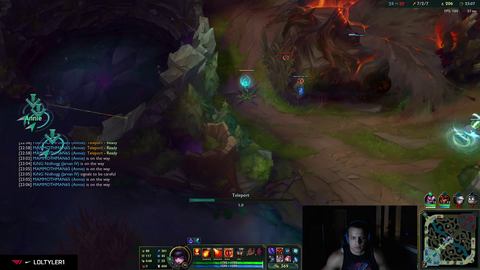 Tyler1's insane flash play with annie