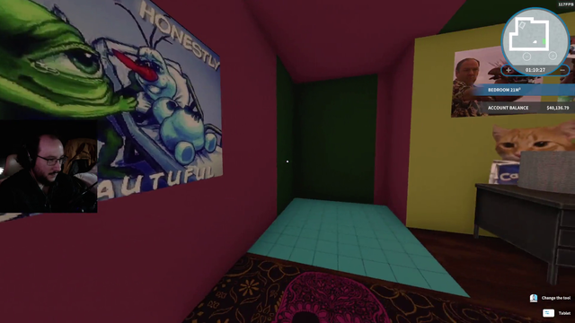 MoonMoon hangs a picture of fietsopa